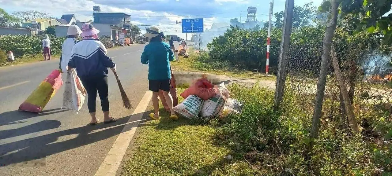 Đầu tư sinh lời - Bán gấp lô đất tại khu dân có đường liên xã trước mặt, sắp mở thành đường 30m