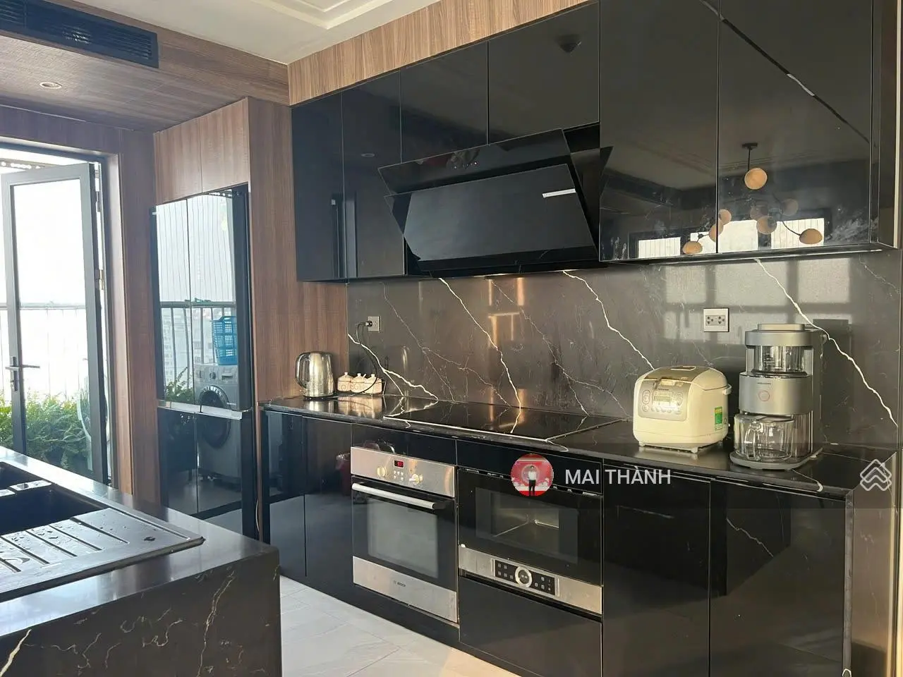 Em cần bán Căn hộ penthouse 3 măt thoáng view hồ Tây 180.8m2 tại Kosmo Tây Hồ, lh 0775 190 ***