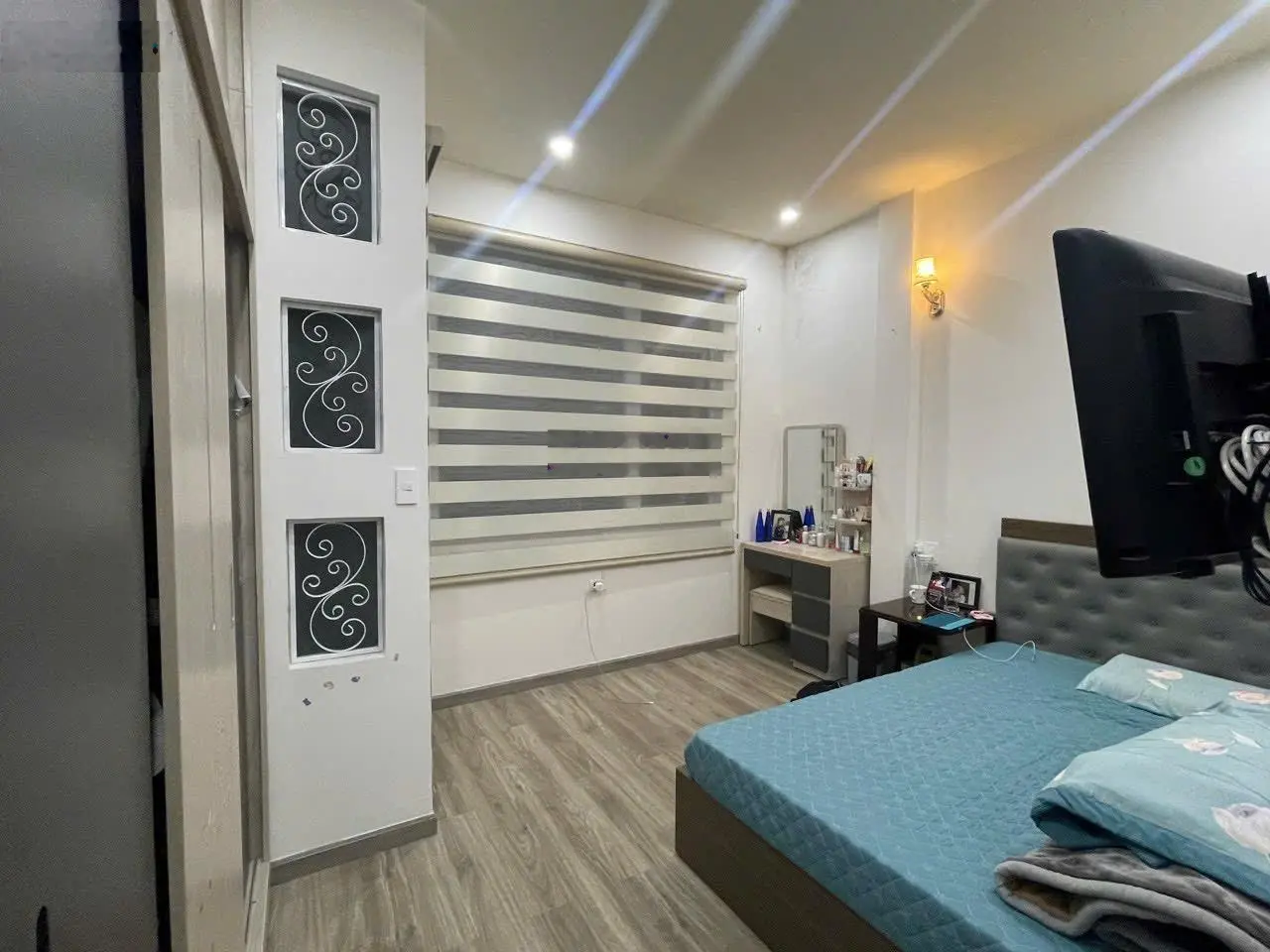 Nhà mới 62m2 sang - xịn - mịn Lê Hồng Phong, P4, SRXD gara đậu xe trong nhà, view toàn thành phố