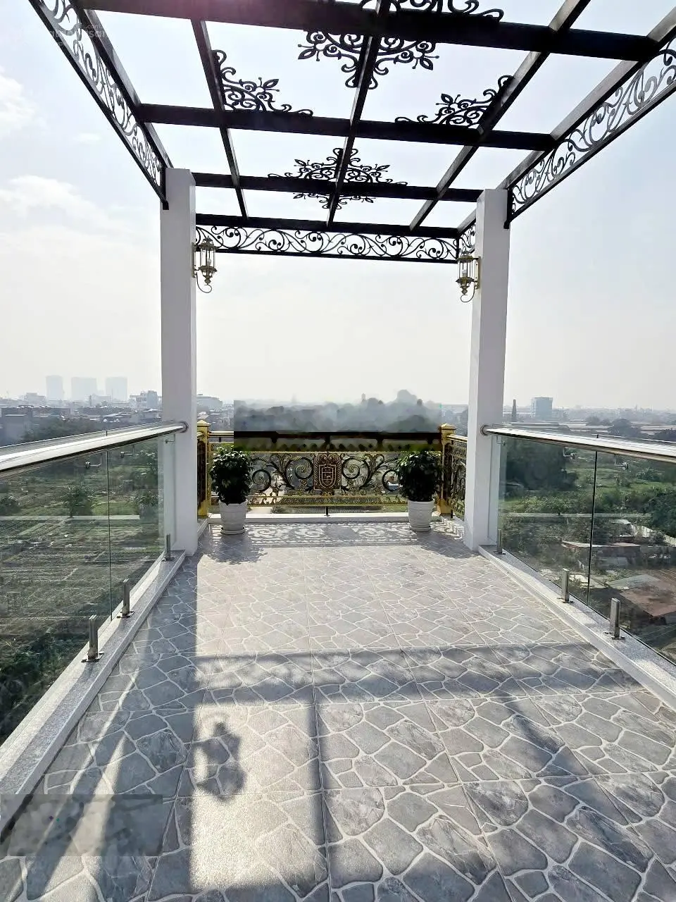 Bán nhà Ngọc Hồi, 42m2, 8 tầng, thang máy, ô tô tránh, vỉa hè, kinh doanh, view đẹp giá 12.9 tỷ