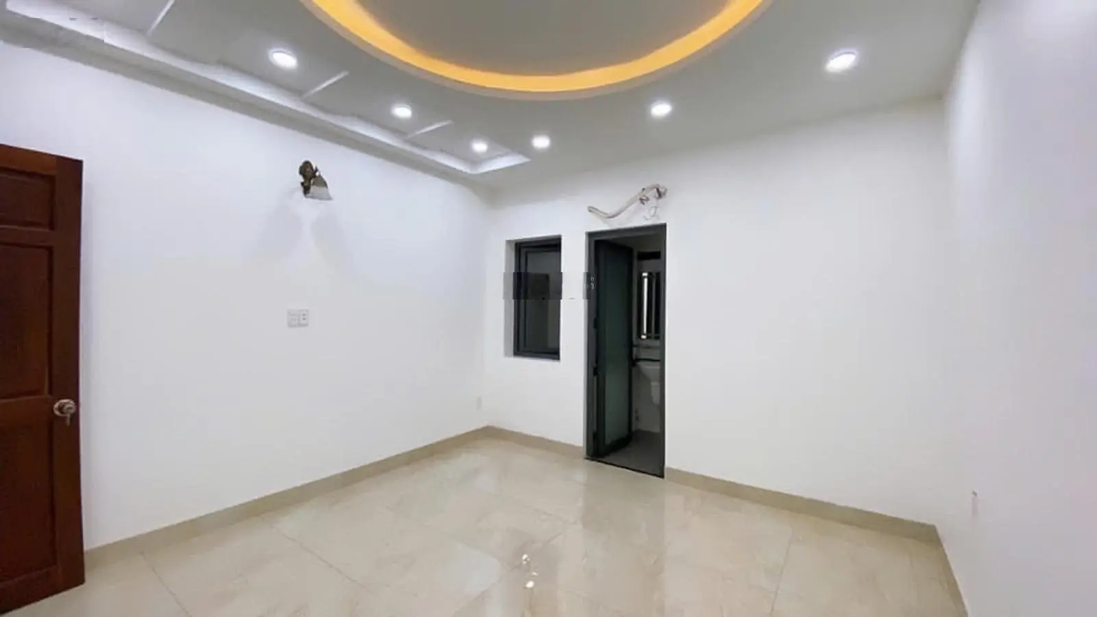 Chính chủ bán gấp nhà hẻm ôtô 67,2m2 - Trần Bình Trọng, P. 1, Q. 5, gần chợ Cao Đạt