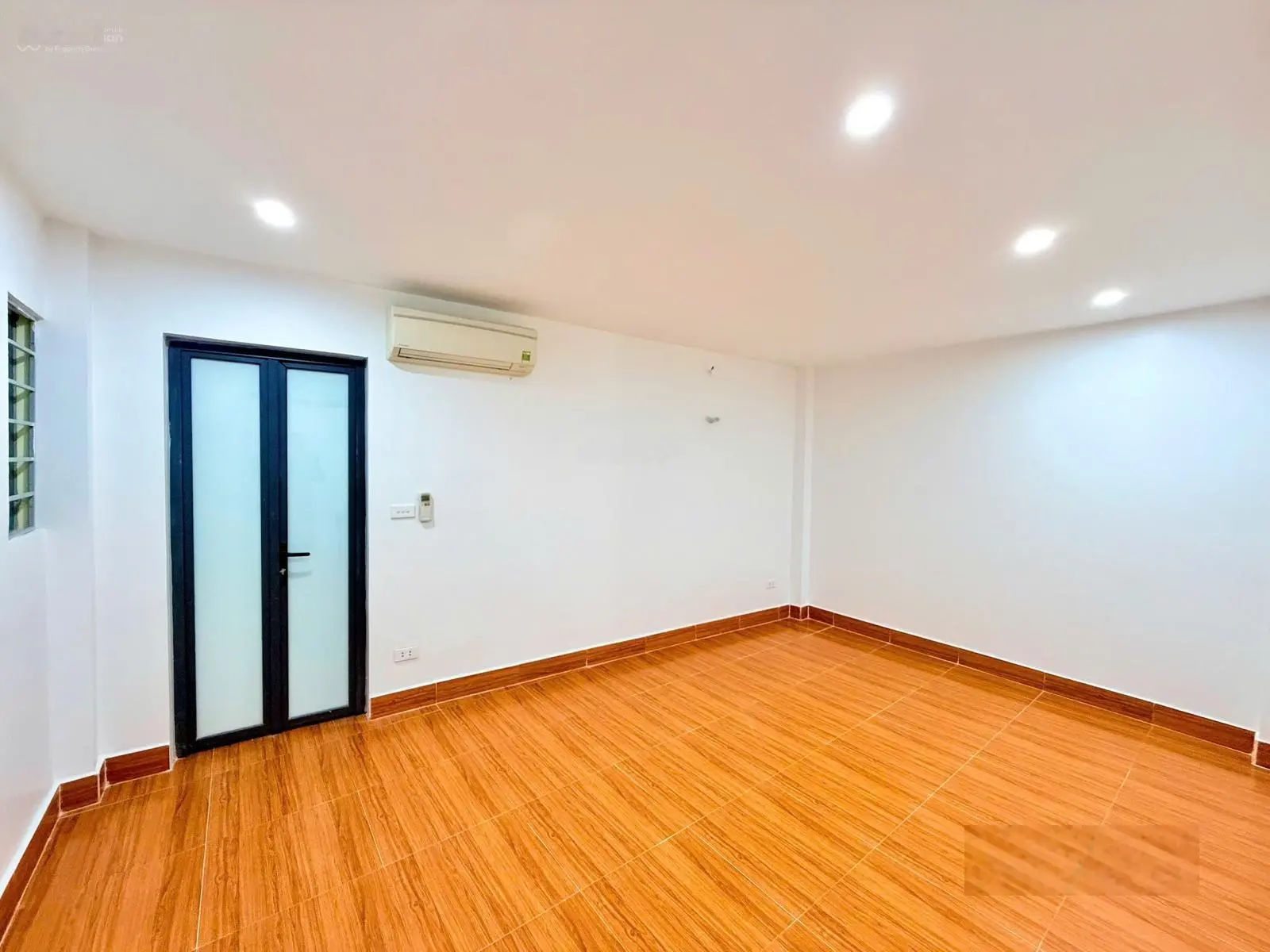 Nhà phố Phương Liên - Kim Hoa 29 m2, 6 tầng, giá 6.3 tỷ, sổ đỏ vuông ngõ thoáng