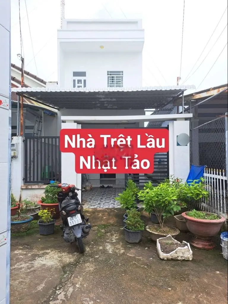 Nhà Trệt Lầu Hoàn Công 4 Phòng Ngủ Hẻm Nhật Tảo, Lê Bình