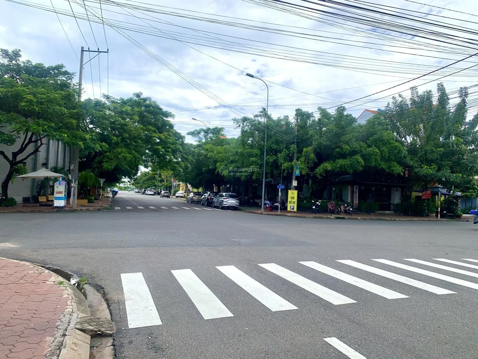 Bán nhà căn góc trung tâm Phan Thiết - đường Võ Văn Kiệt và Đào Tấn