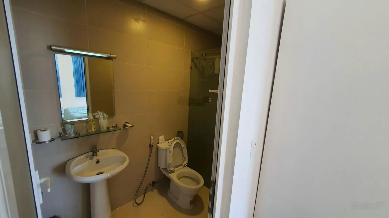 Bán căn hộ Melody 72m2 2pn 2wc, full nội thất, view biển. Giá: 2.6 tỷ