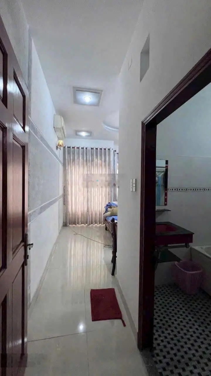 Lên sóng nhà ngộp vốn cuối năm đường Nguyễn Tư Nghiêm, Quận 2, 80m2 - 1trệt, 3 lầu. Sổ sạch