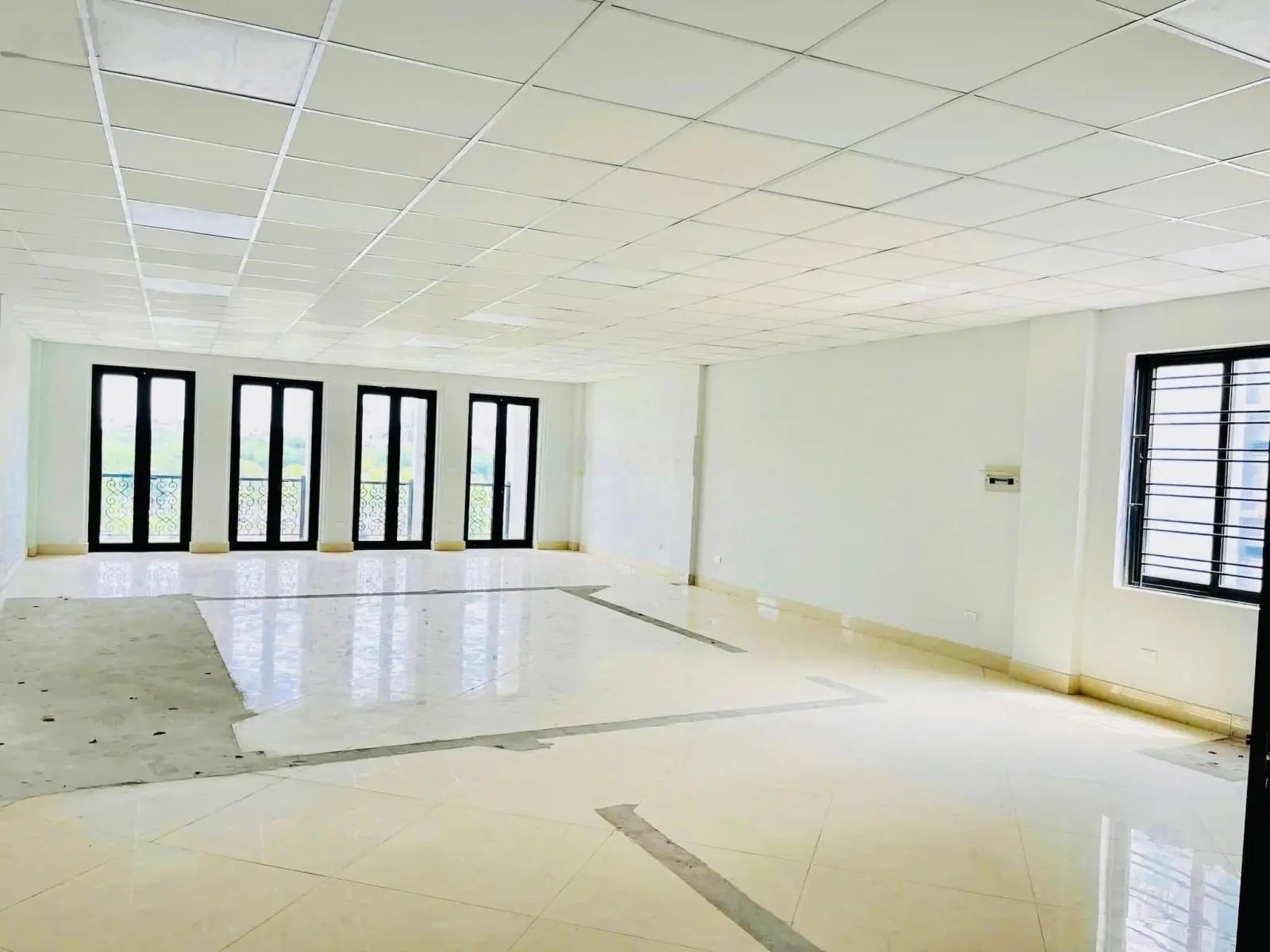 Toà building mặt Hồ Ba Mẫu 153 m2 x 9 tầng, mặt tiền 8,3 m giá 115 tỷ