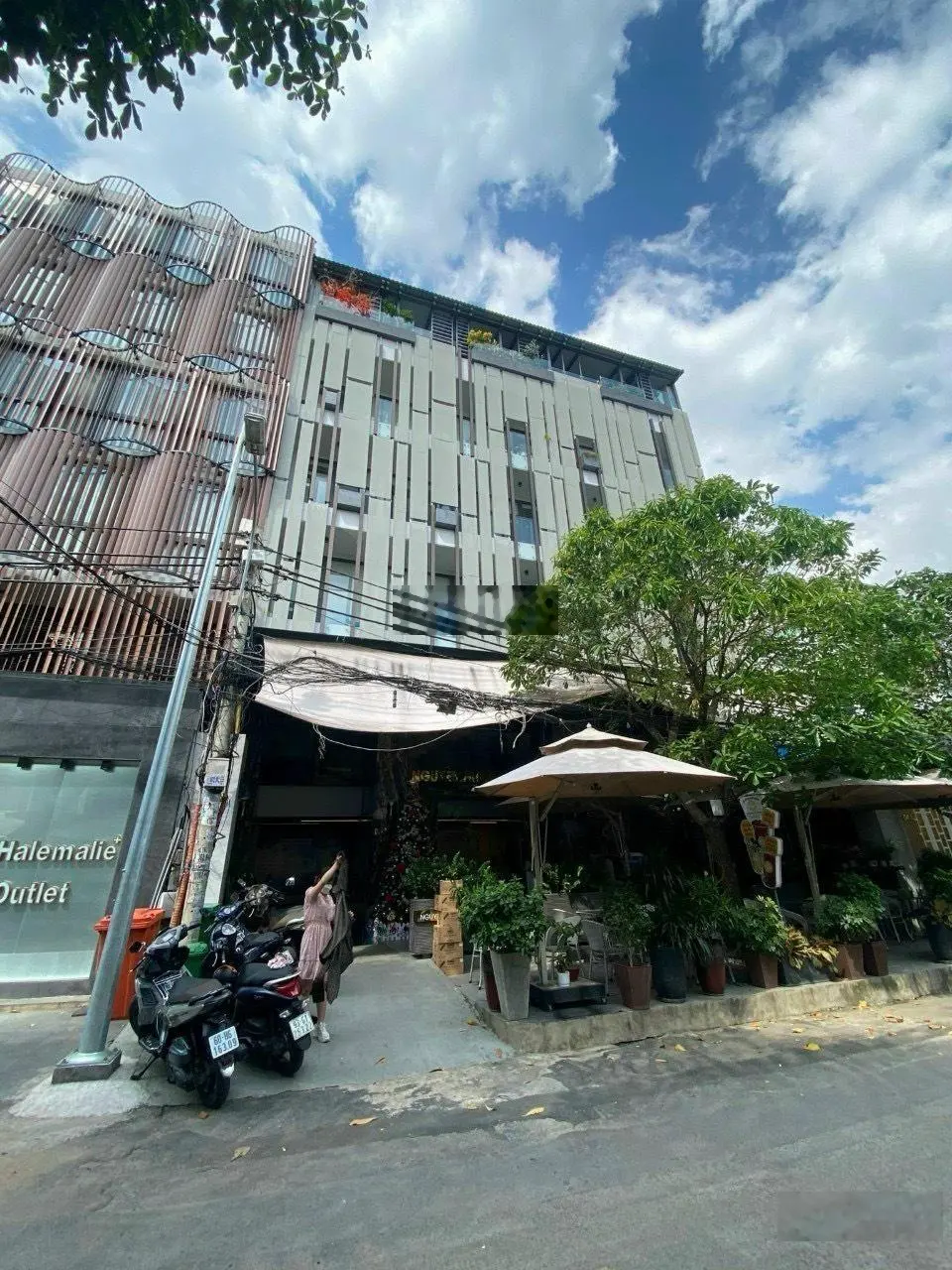 Bán Building mặt tiền 781 Lê Hồng Phong, P12, Q.10 trệt 6 lầu ST thang máy DT: 12m x 26m giá 95 tỷ