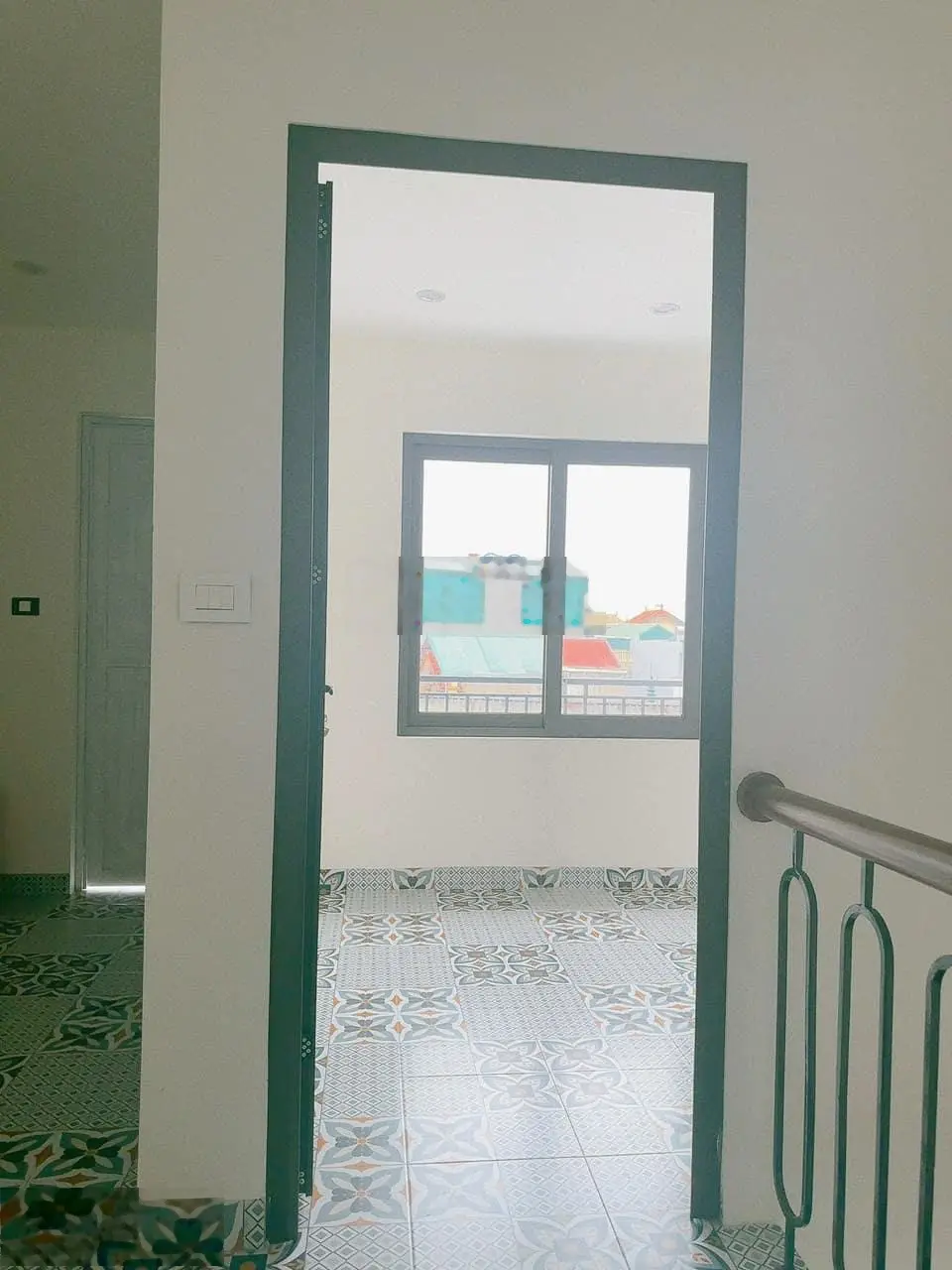 Hiếm nhất khu vực, 5,5 tỷ có ngay nhà 40m2 5 tầng lô góc tại Đại Linh, Trung Văn, Nam Từ Liêm