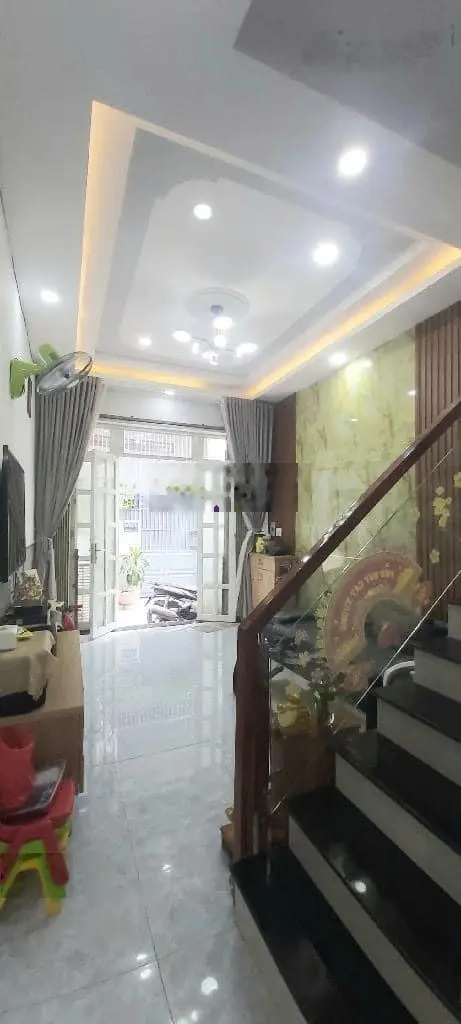 Chọn ngay căn nhà hẻm 5m Hậu Giang, Q6, DT 70m2, giá 4tỷ6, sổ hồng riêng chính chủ, ngay lô gốc