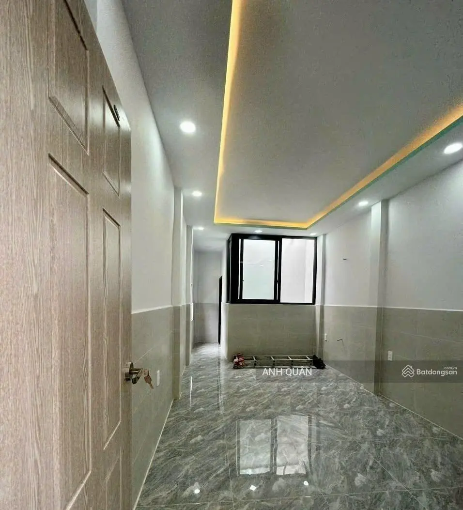 Chủ cần bán gấp nhà Trần Phú, P4, Quận 5, 60m2 (4x15m) 1 trệt 2 lầu, 4pn, 5wc, sổ đẹp