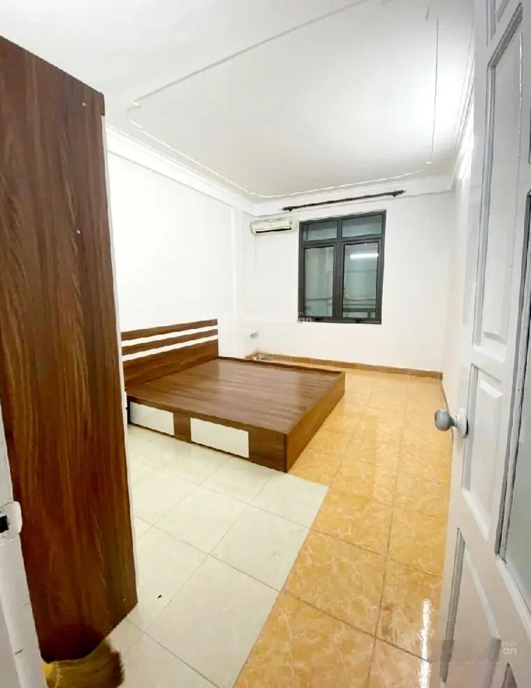 Bán NR đẹp tại Kim Giang, 4,7 tỷ, 30m2, 5 tầng, 3PN, 4WC