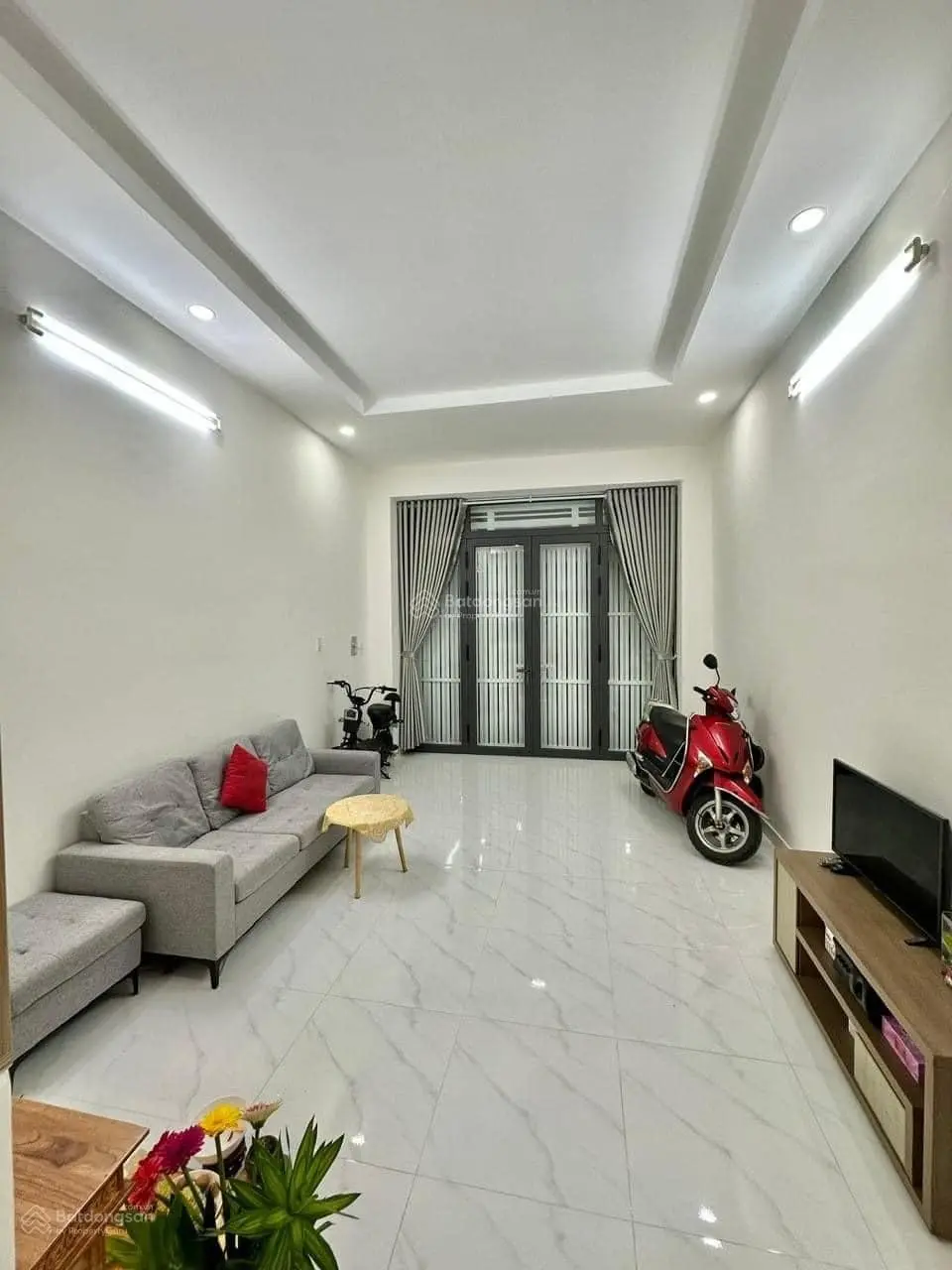 Nhà trung tâm thành phố đường Võ Thành Trang TB 42.92m2 2PN 1ty625 SHR