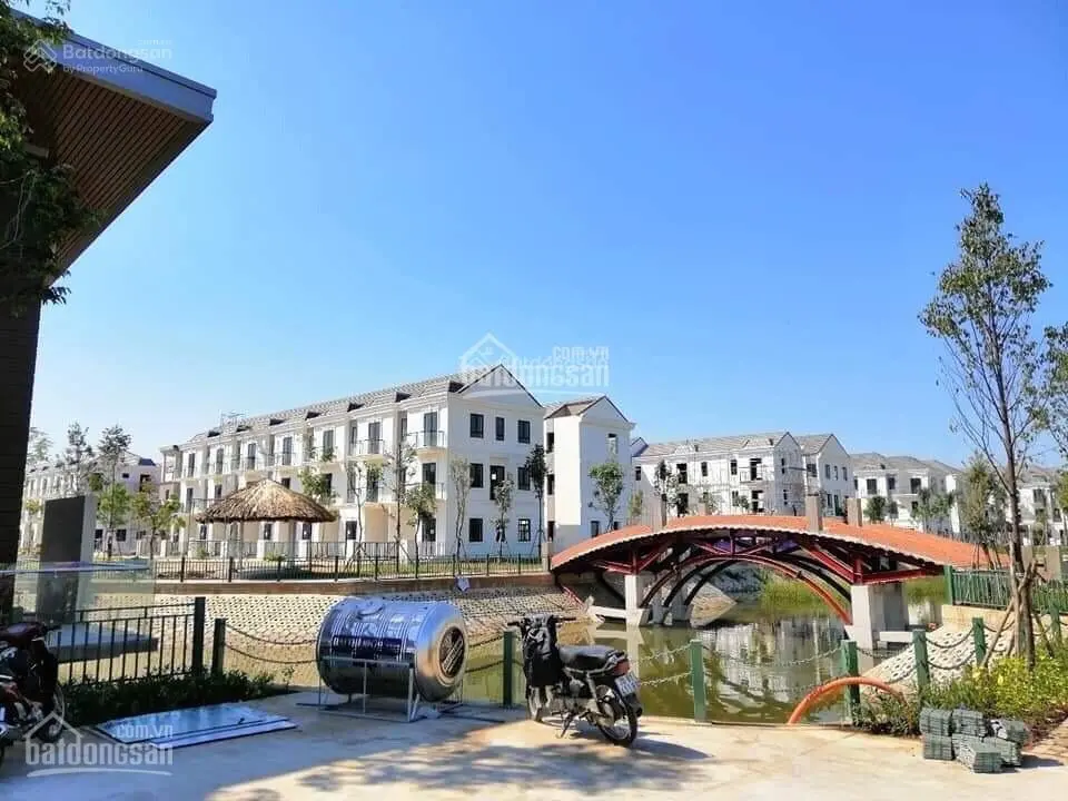 Bán nhà phố dự án Sim City, DT 5x20, 1 trệt 3 lầu, View công viên hồ cảnh quan