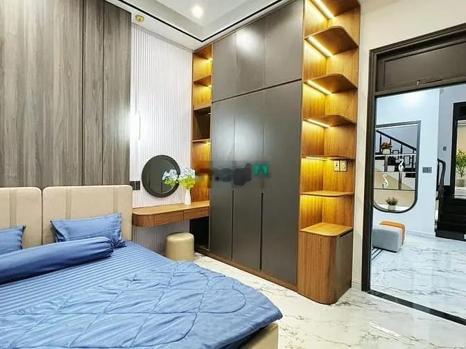 Nhà giá rẻ ở đường Trần Quang Diệu, Q3, 90m2, 5tỷ700, Sổ sẵn