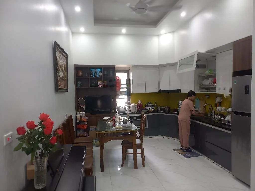 Bán nhà 3,5 tầng 60m2 Cầu Diễn, Minh Khai, Bắc Từ Liêm, nhà 2 mặt thoáng, ô tô đỗ cửa, kinh doanh