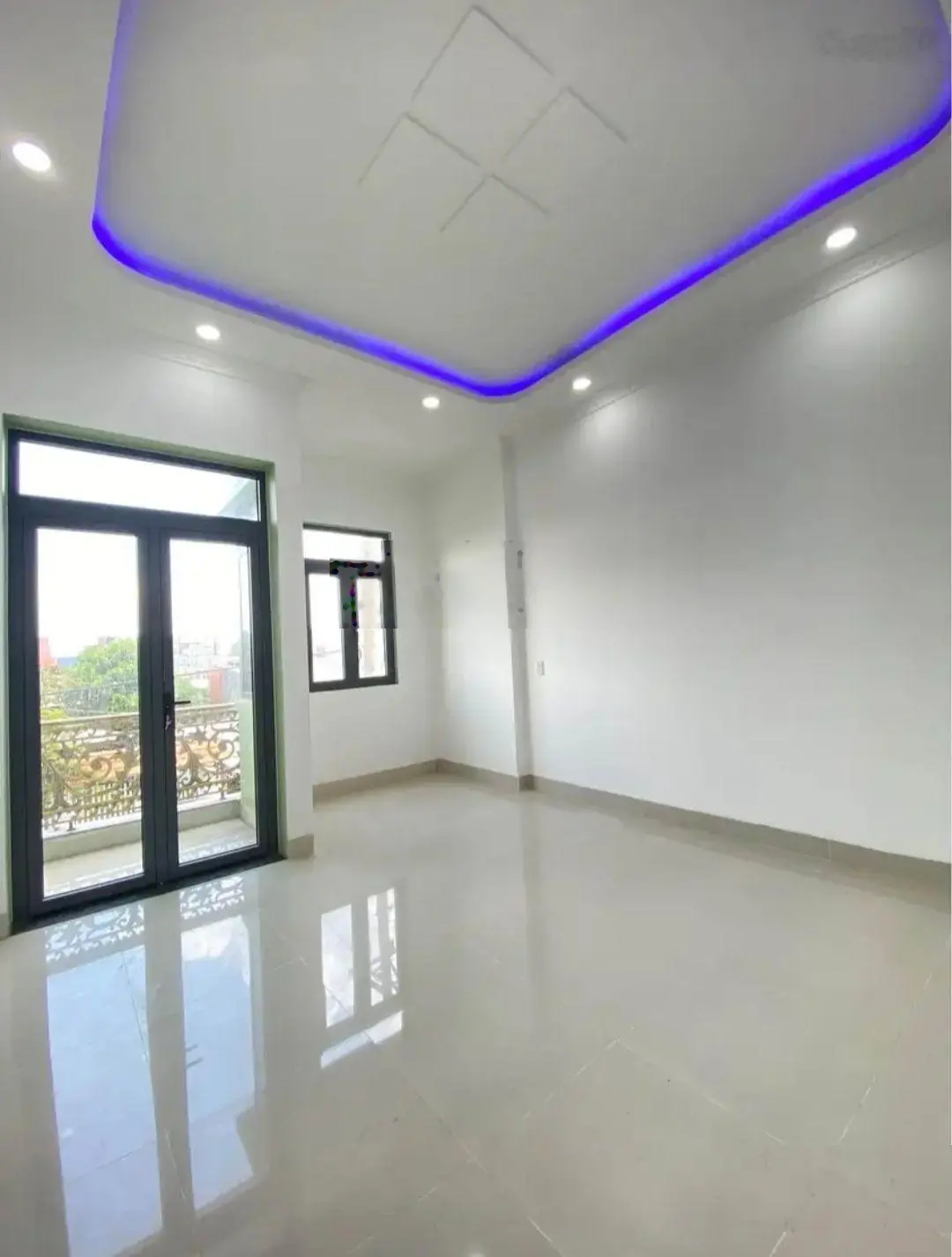 Chính chủ bán căn nhà 42m2 full thổ, gần UBND xã Mỹ Hạnh Nam giá 625 triệu, 1 trệt 1 lầu 2PN