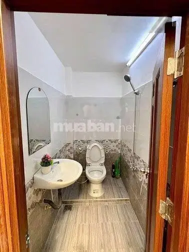 Siêu phẩm nhà bình thạnh Đ. Mai Xuân Thưởng, P11, 40m2 sổ hoàn công đủ, bao công chứng