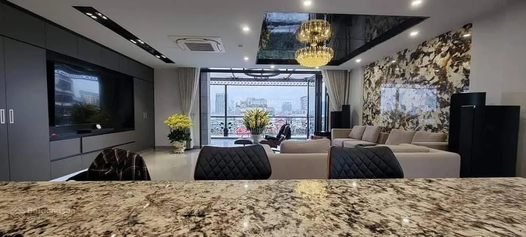 Tây Hồ lộng gió - nhà mặt phố - siêu phẩm building văn phòng phố Vip 219.6m2