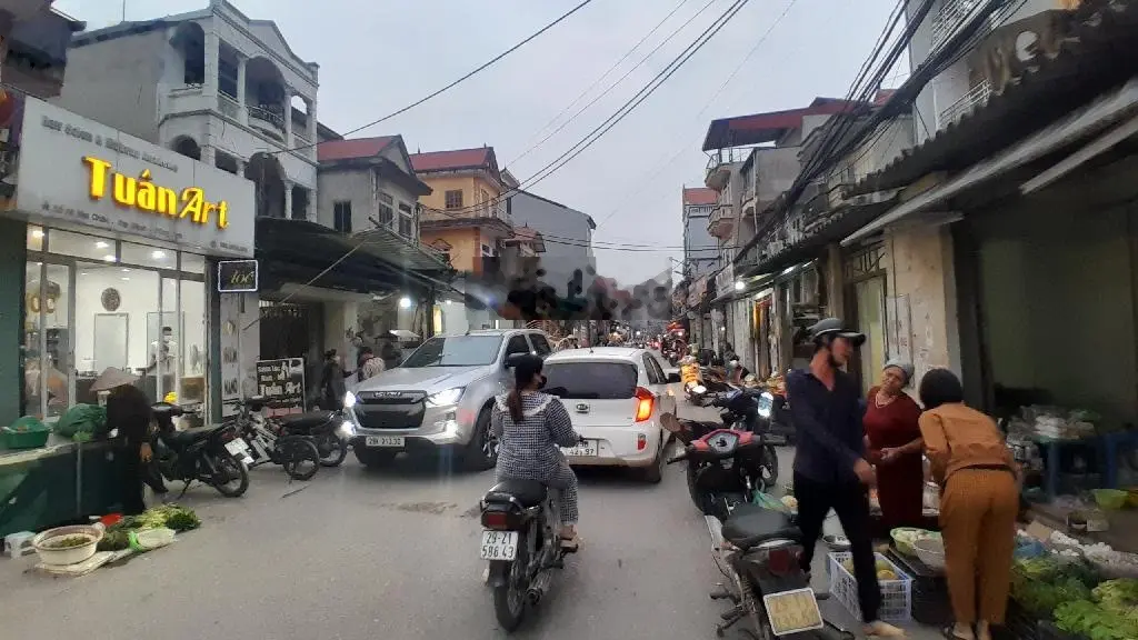 Bán nhà. đại mạch. nhà đẹp lung linh,ngõ thông đường ô tô 7cho vào nhà. dt:197m.giá:10xxxxt