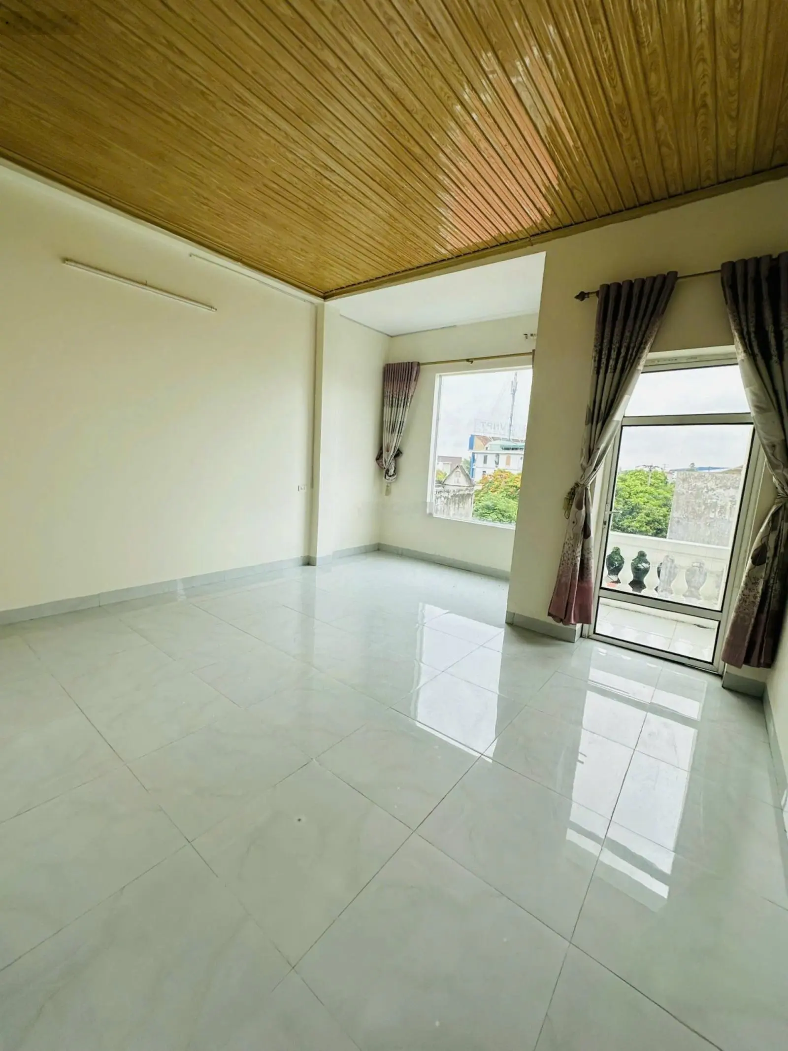 Bán nhà 3 tầng 1 tum tại Khai Quang, Vĩnh Yên, Vĩnh Phúc, 3,8 tỷ, 95 m2, view Đài truyền hình