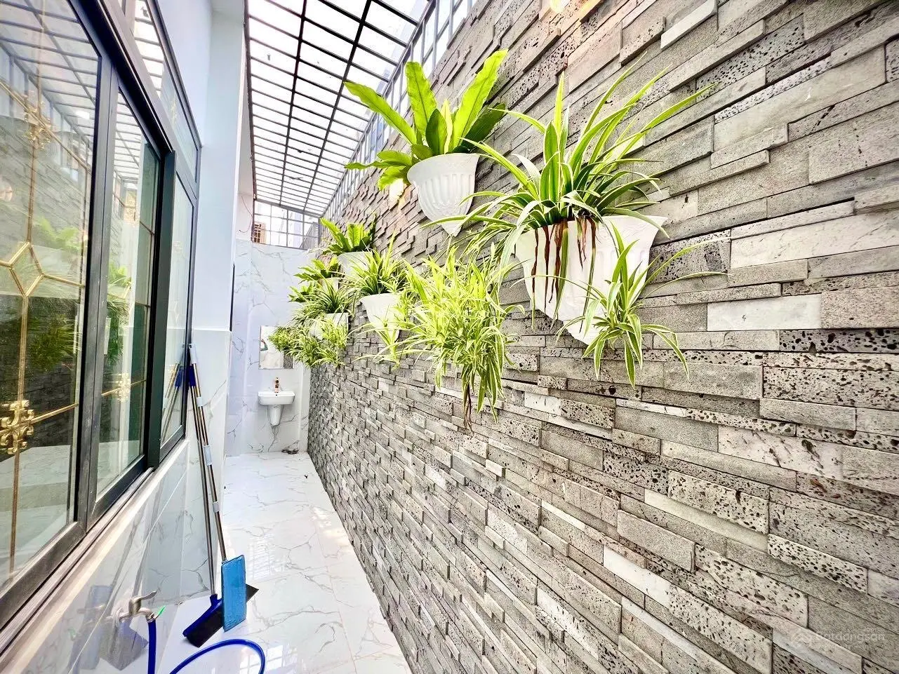 Bán nhà sổ riêng phong cách biệt thự 80,4m2 hoàn công 204m2 full nội thất