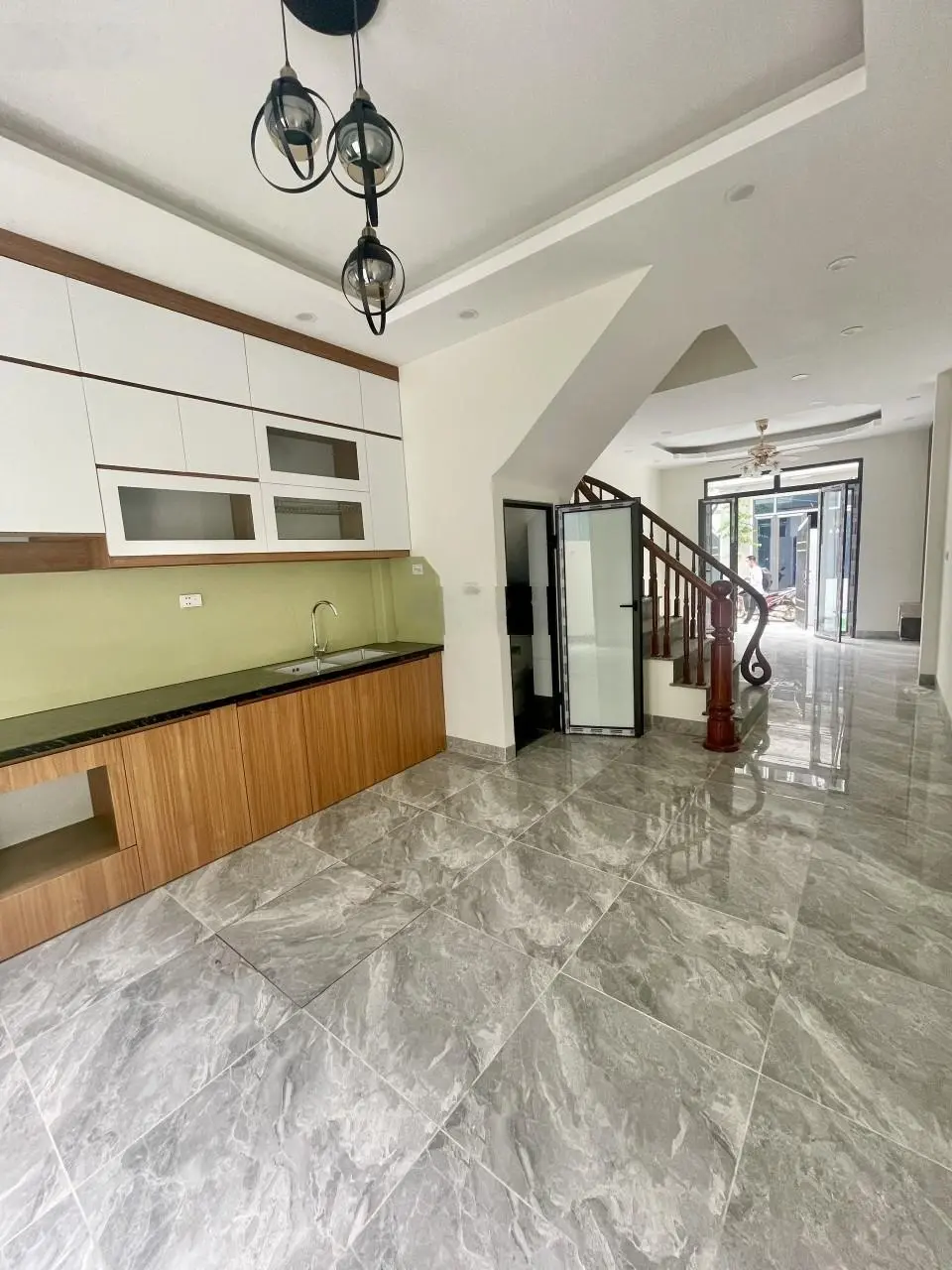 Bán nhà Biên Giang 3 tầng*42m2, ô tô đỗ gần, gần ngay chợ, trường học, 5p lên trung tâm Hà Đông