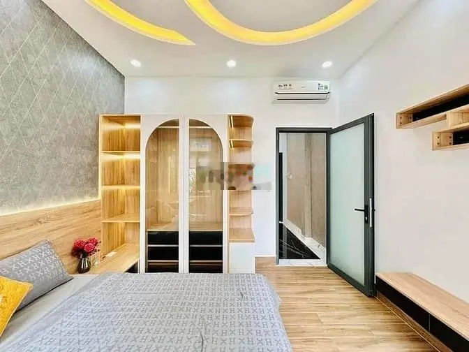 SIÊU VIP! Bán nhà Chuông Vàng, quận 2 DT lớn 80m2/ 2 tỷ 600tr. SHR.