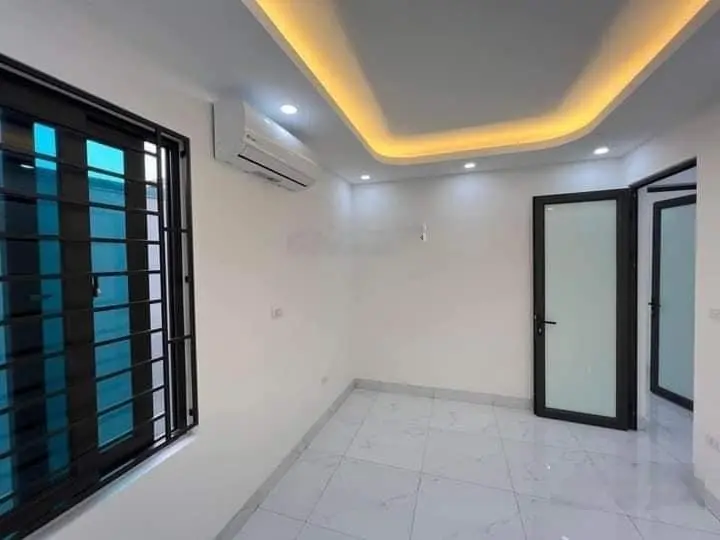 Hiếm! Hơn 3 tỷ căn góc 44m2 x4t, xây mới, full nội thất, gần vành đai 4, Song Phương, Hoài Đức.