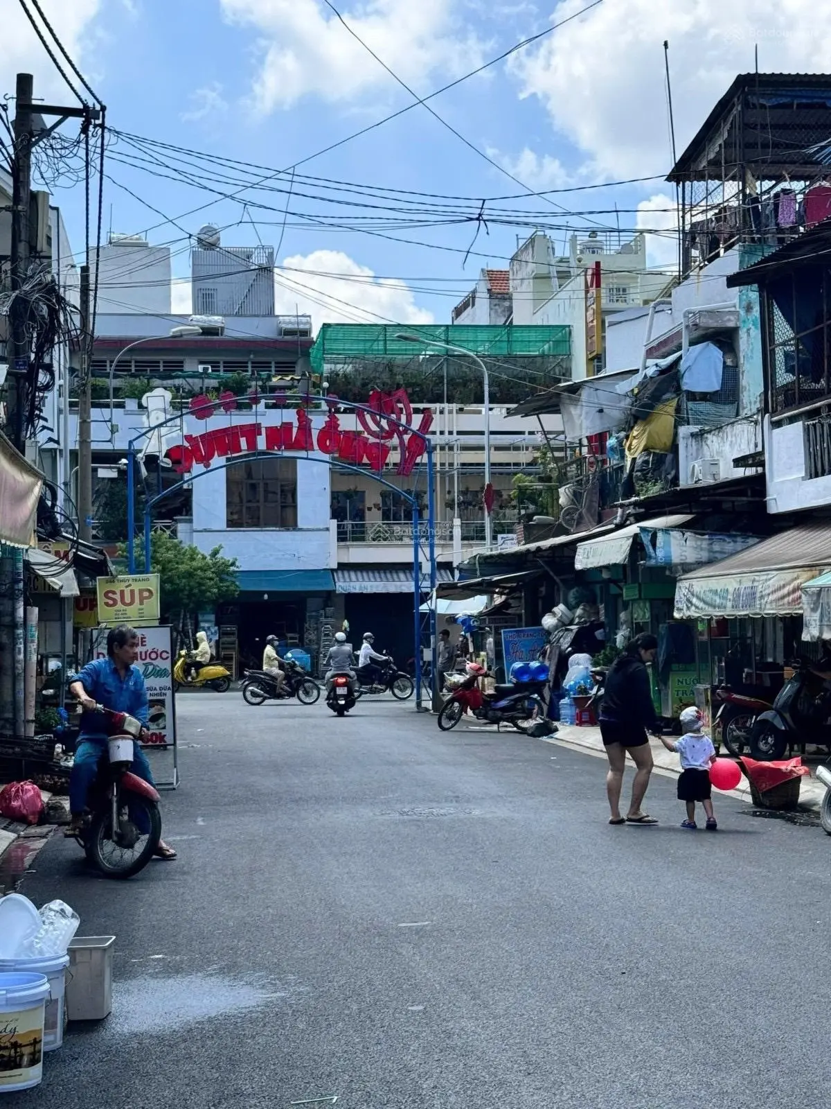 Bán nhà 4 tầng, hẻm ô tô ngay phố ẩm thực Nguyễn Nhữ Lãm Tân Phú, khu vực hiếm nhà bán, cần bán gấp