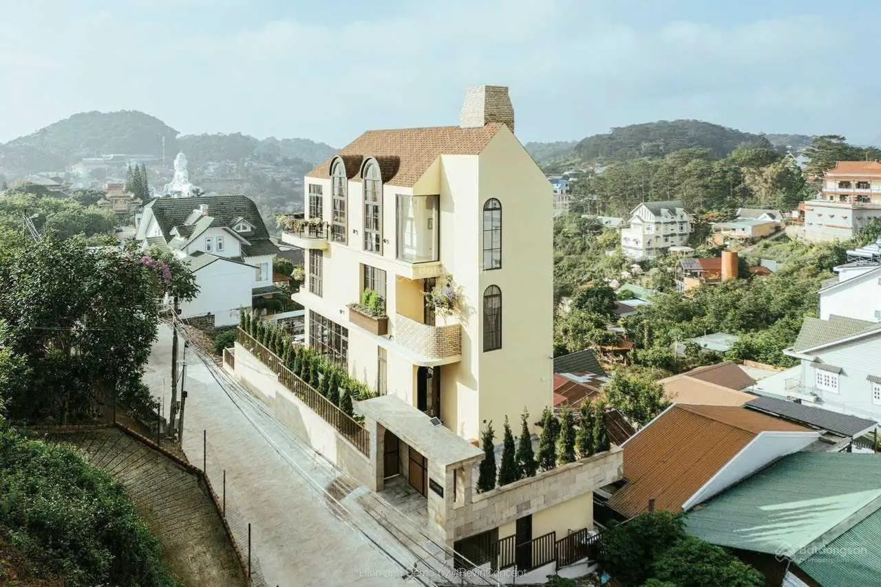 Bán villa view siêu đẹp Khe Sanh - ngay trung tâm thành phố - 220m2