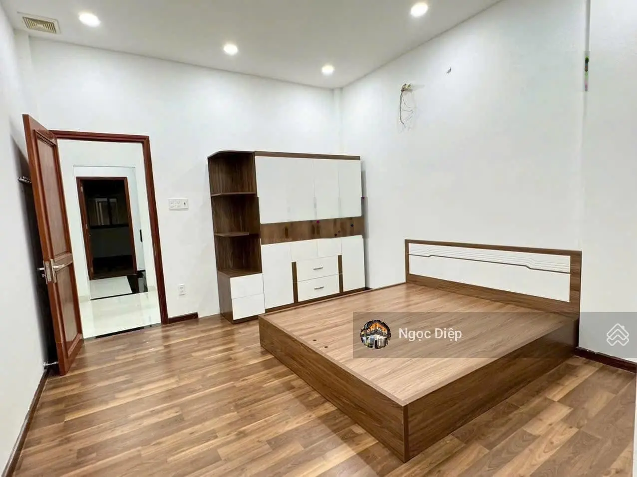 Thanh lý nhà đẹp tại Nguyễn Tri Phương, 80m2, 3PN, 3WC, SHR