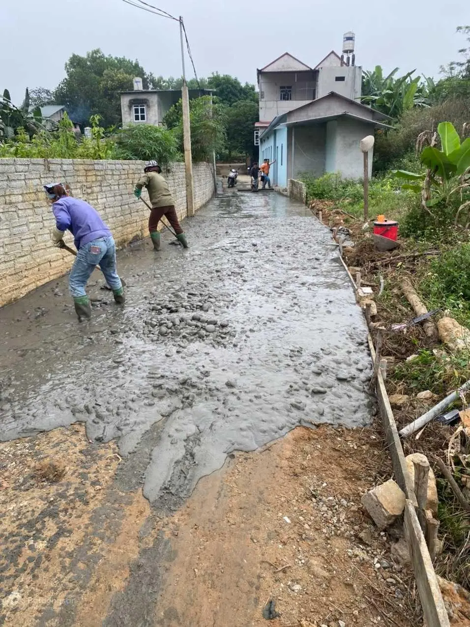 Bán đất trang trại có kèm theo đất nhà ở có ao vườn chuồng trại