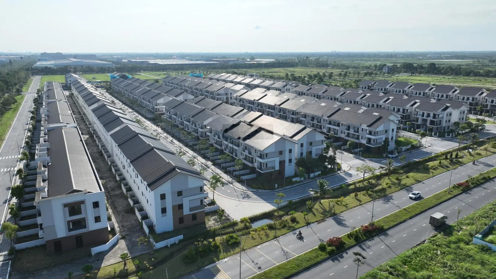 Mở bán Biệt Thự Song Lập 180m2 giá gốc chủ đầu tư . Đơn giá 50 triệu/m2, giá tăng mạnh vào 2025