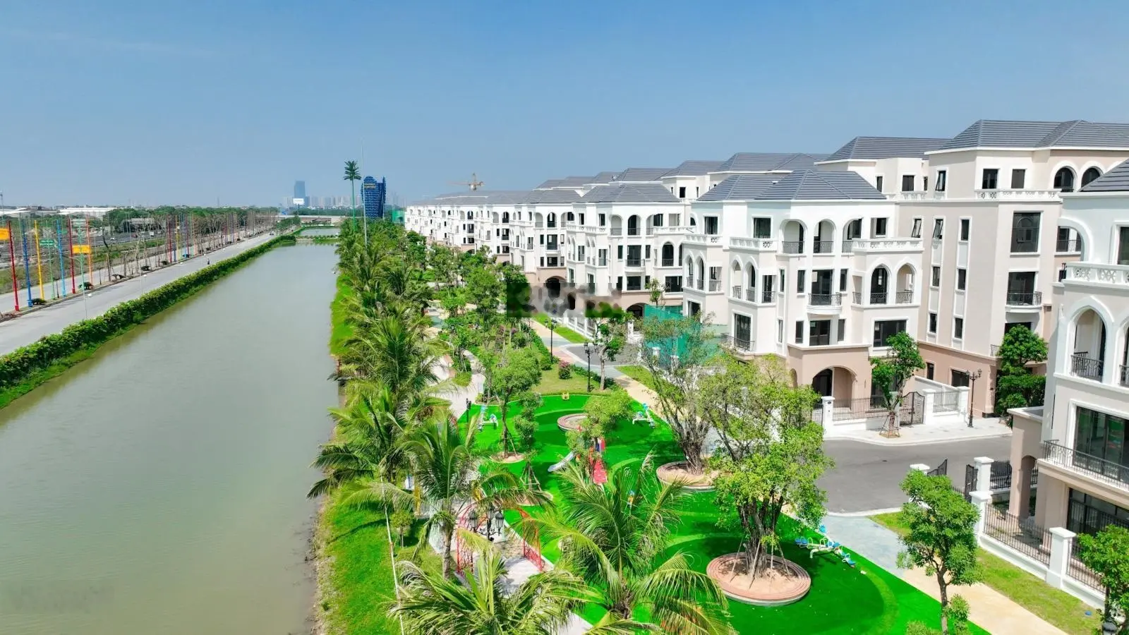 Bán Biệt Thự Hàng Vip tại The Empire - Vinhomes Ocean Park 2, 12.040 tỷ VND, 98m2