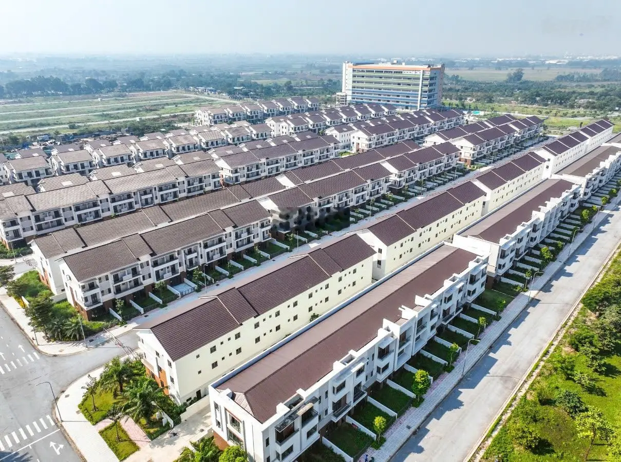 Biệt thự Centa Riverside, 10,6 tỷ, 180m2, hướng nam. Quỹ căn đẹp hiếm còn sót. Lh Em Tài 0965889895