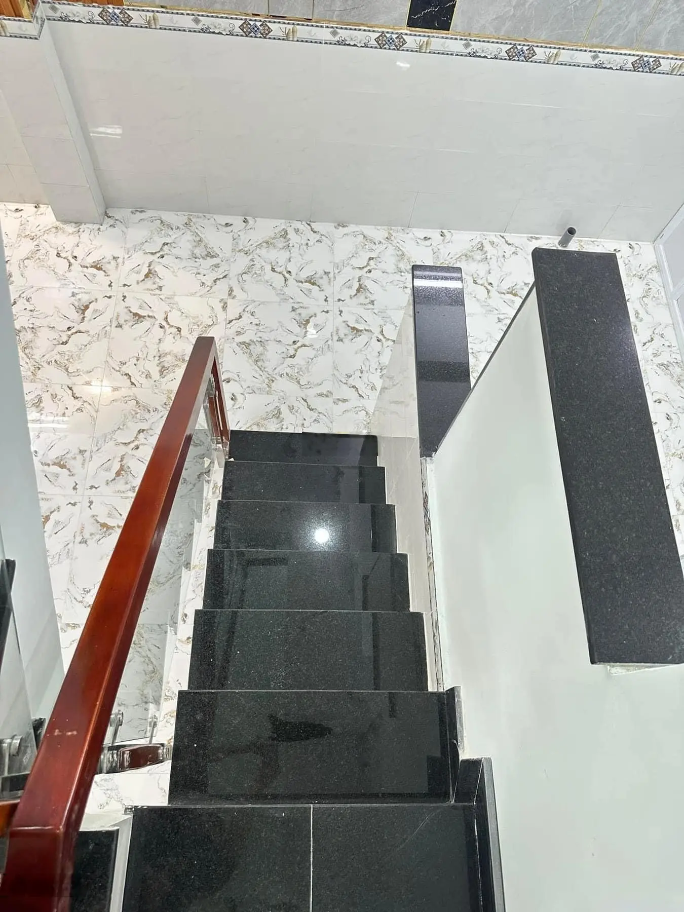 Nhà mới mua nhưng kẹt tiền gấp bán lại giá rẻ như cho chỉ 2 tỷ 5 căn phó cơ điều 30m2 2pn 2wc shr