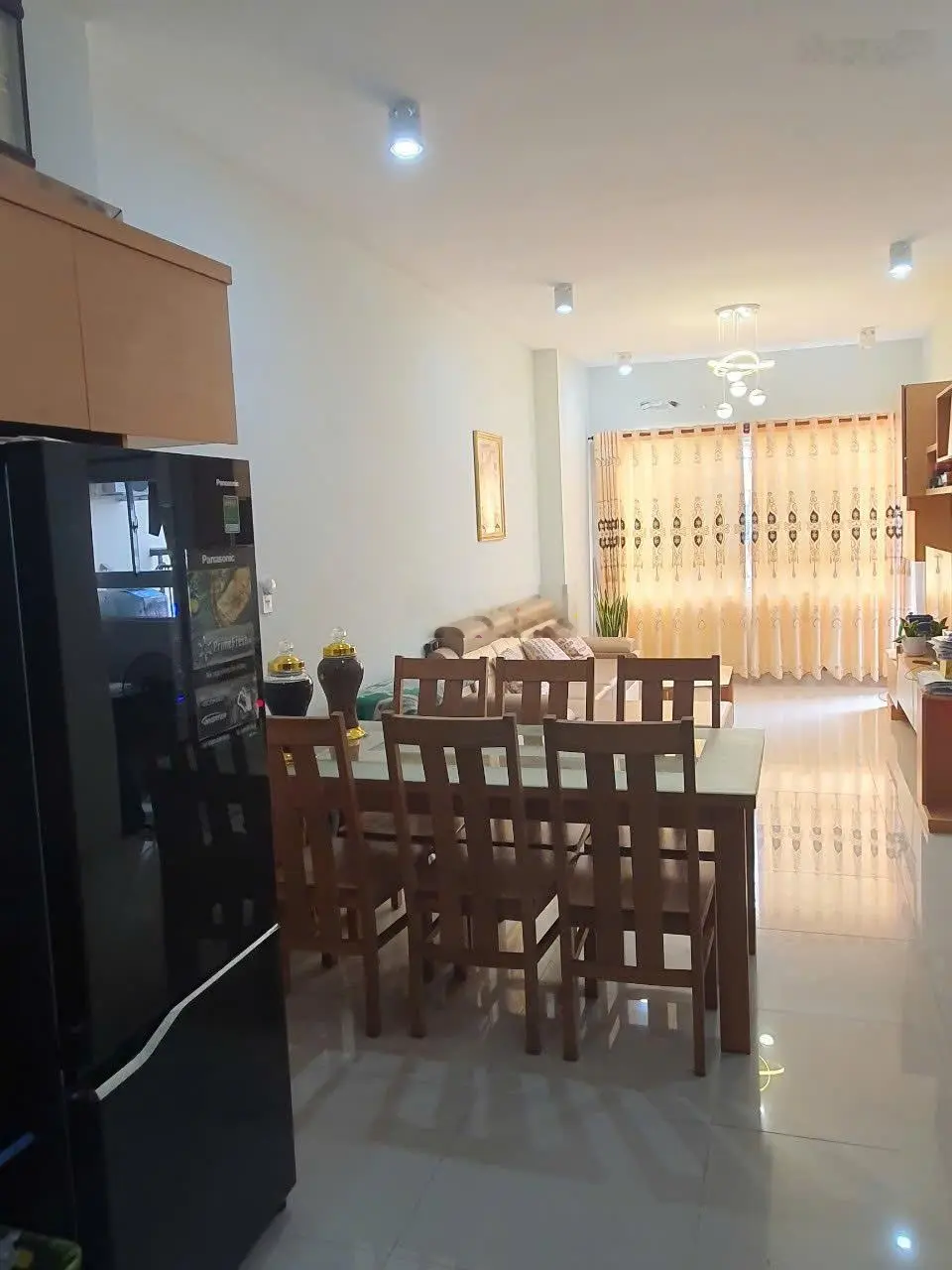 Bán gấp căn hộ 2 phòng ngủ tại Vũng Tàu Center, 76m2 view biển bãi trước TP. Vũng Tàu Full nội thất