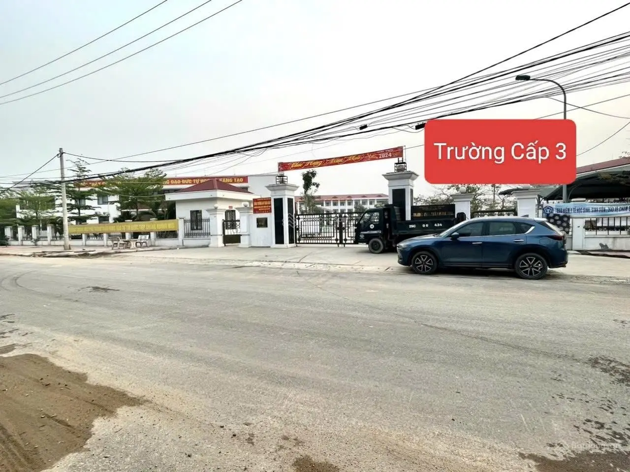 BÁN Ô ĐẤT 2 MẶT TIỀN - Tặng NHÀ CẤP 4 Tại Trung Tâm Thị Trấn Kim Long