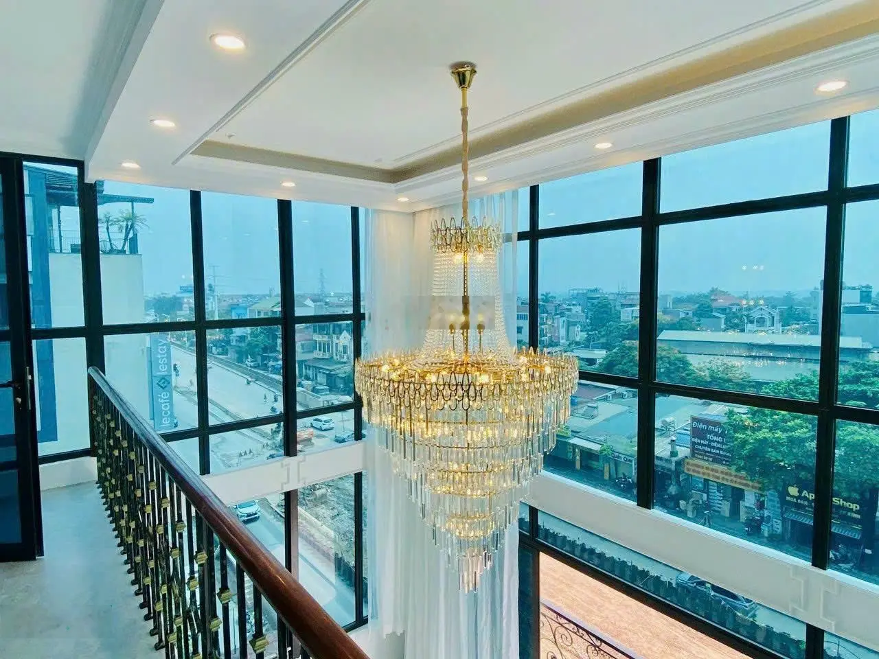 Siêu phẩm mặt phố - lô góc - vỉa hè - 8T thang máy - duplex view Hồ Tây - kinh doanh ngày đêm