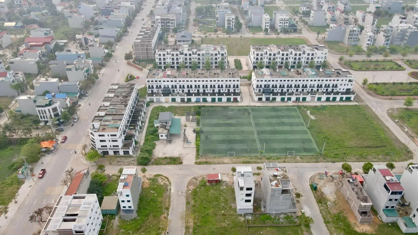 Bán lô đất 117m2 trục chính 17.5m view trường học, hướng Đông Nam KĐT mới Xuân Hoà, giá 22.5tr/m2