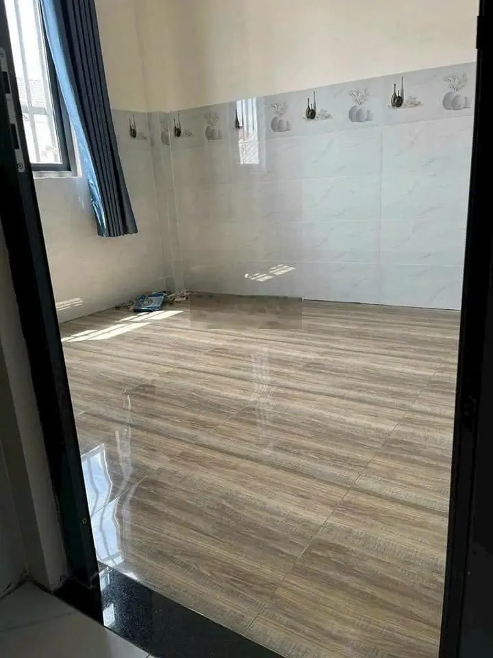 Chính chủ ngộp cần bán gấp căn nhà 90m2 nằm trong khu phố hưng lộc