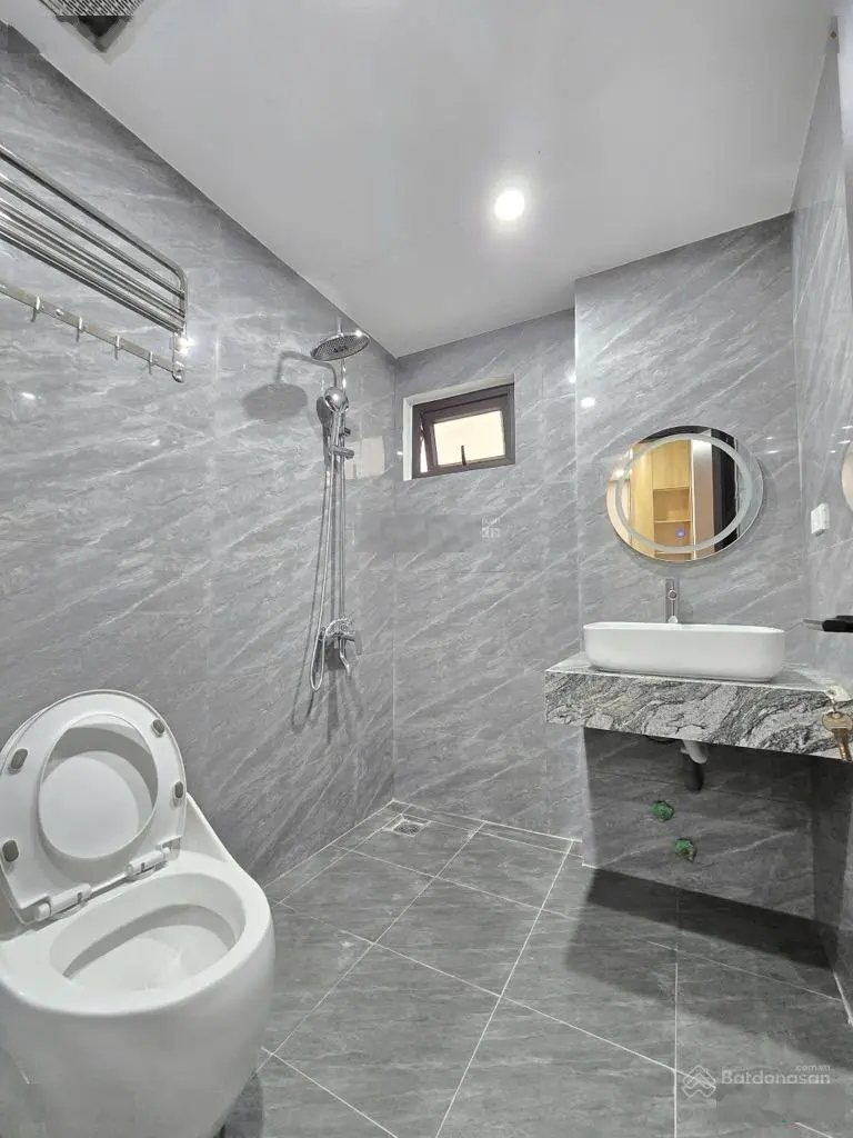 Bán NR view đẹp, 42m2, 3PN, 4WC tại Ngọc Lâm, Long Biên, Hà Nội, giá thỏa thuận