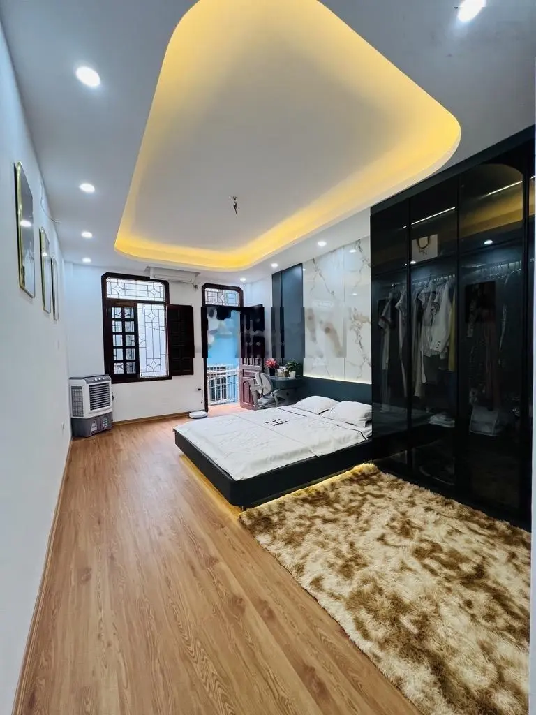 Bán nhà riêng 5 tầng full công năng đường Kim Giang, 6,45 tỷ, 32 m2, chính chủ