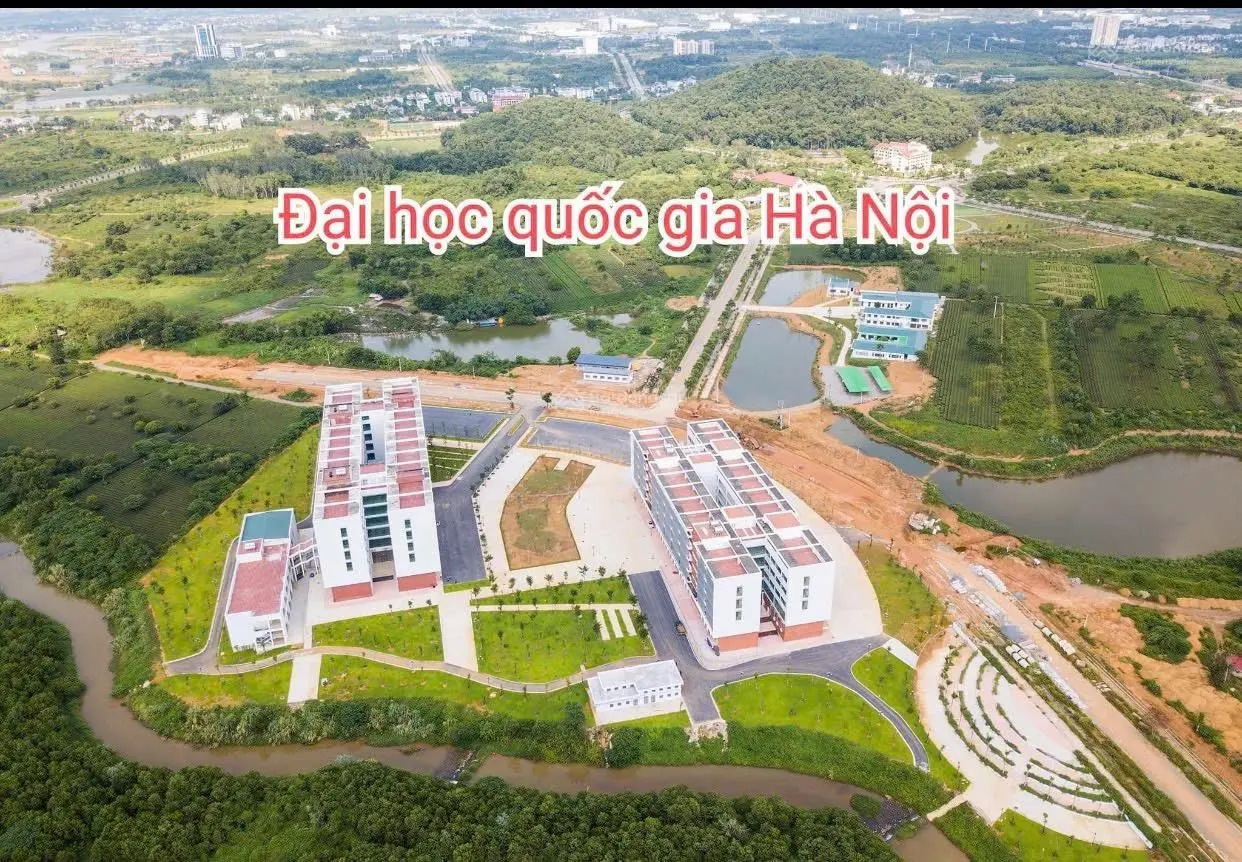 Siêu phẩm đối diện cổng chính DHQG giá rẻ nhất hòa lạc. Ngay mặt đường quốc lộ 21 giá chỉ 18,7tr/m