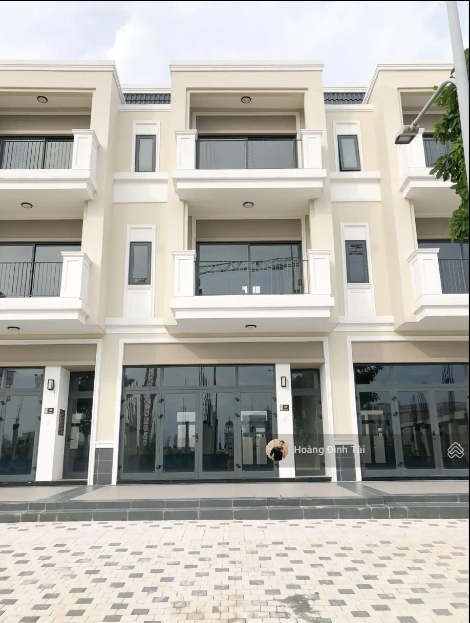 Bán shophouse Aqua City đã nhận nhà, trục đường 22m The Suite giá 8.3 tỷ all in