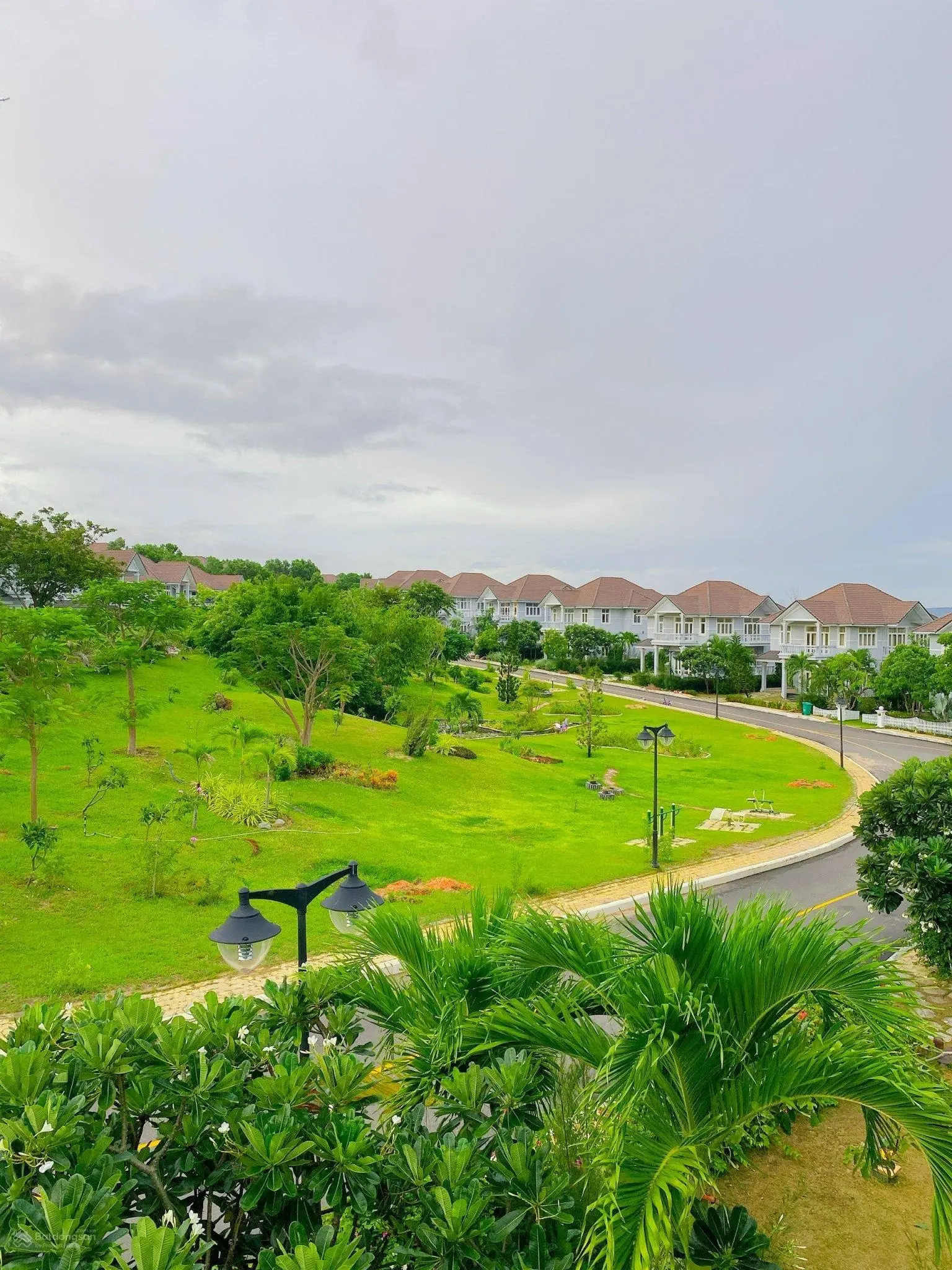 Chính chủ còn 2 căn villa Sea Links mặt tiền biển và view sân golf nhà mới nội thất cao cấp sổ hồng