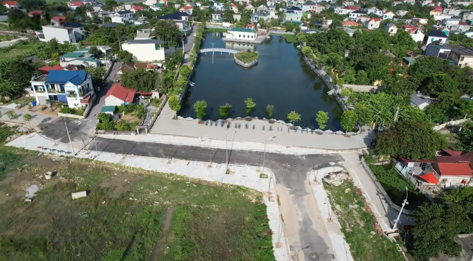 Bán lô đất view hồ, thành phố Thanh Hoá, ngay cạnh bệnh viện đa khoa Đông Sơn. 0963 532 ***