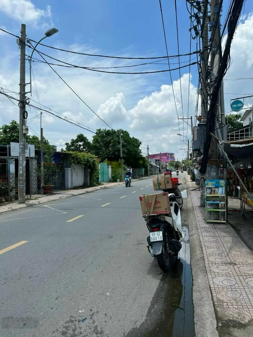 Không gồng nổi, cần bán gấp lô đất biệt thự hẻm xe tải sát Lê Văn Lương, Nhơn Đức 180m2 giá 4.6 tỷ