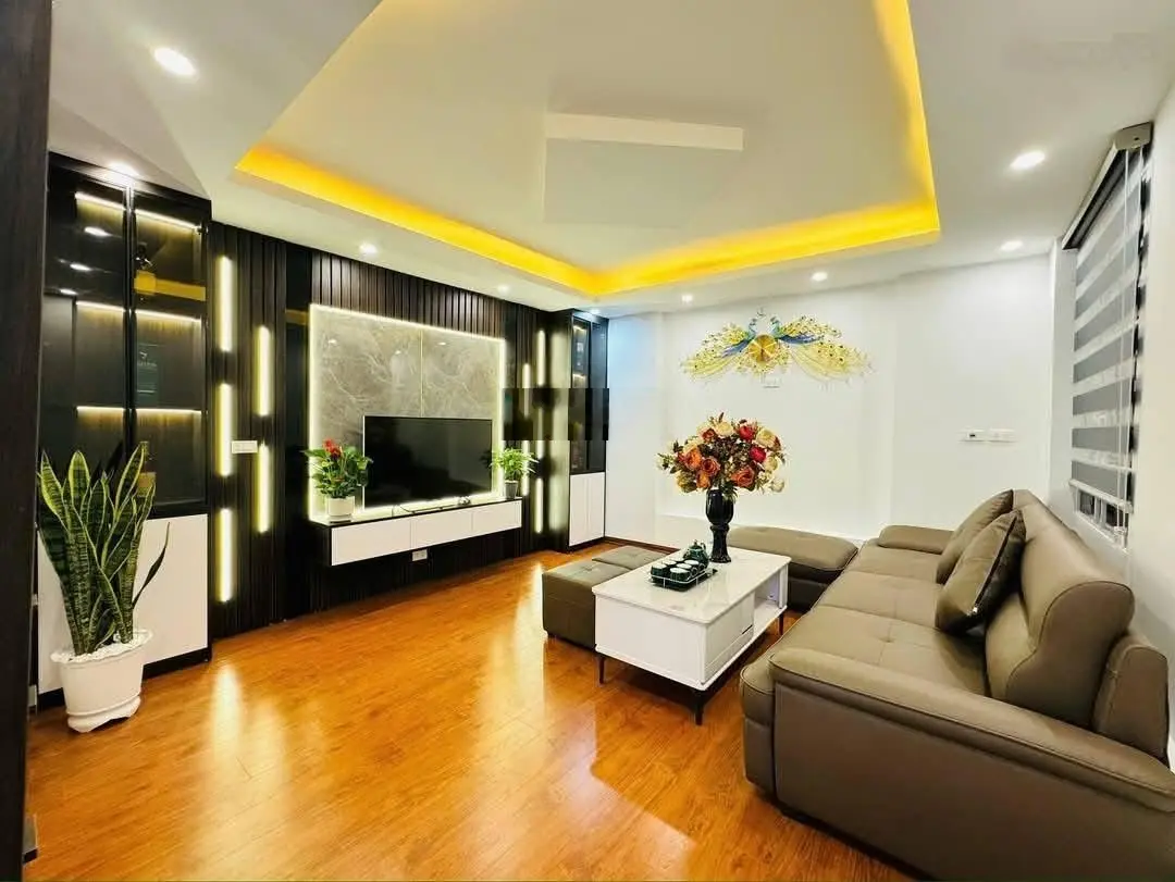 Nhà mới Khương Đình, Thanh Xuân, 36m2 x 5T, MT 4m, lô góc, 30m ra phố, giá 7,6 tỷ